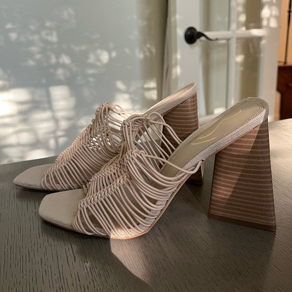 NWT SAM EDELMAN | CREAM LAURETTE WOVEN FAUX LEATHER SUMMER MULE HEELS | SIZE 8 - Picture 5 of 15